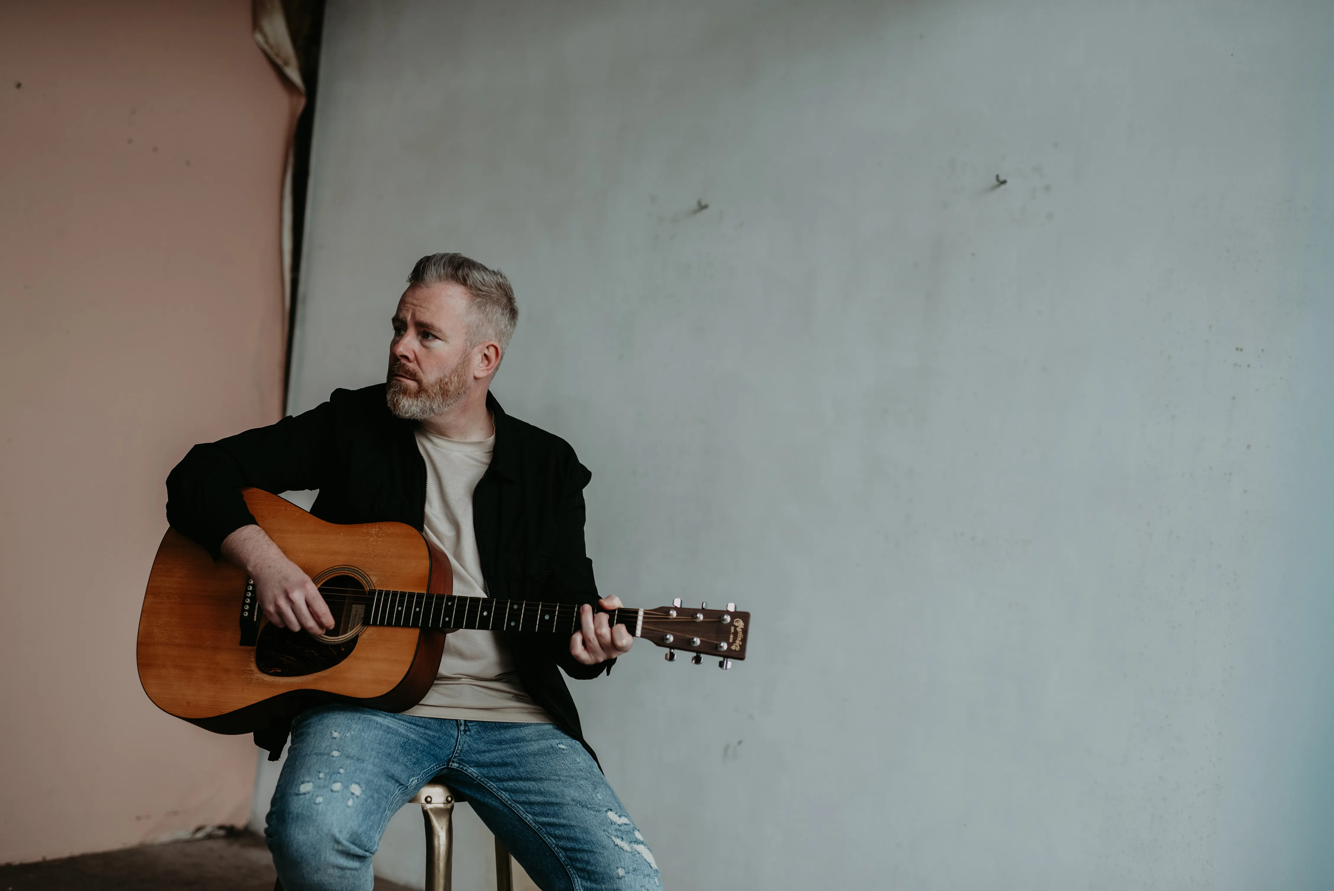 Ed Struijlaart speelt een huiskamerconcert