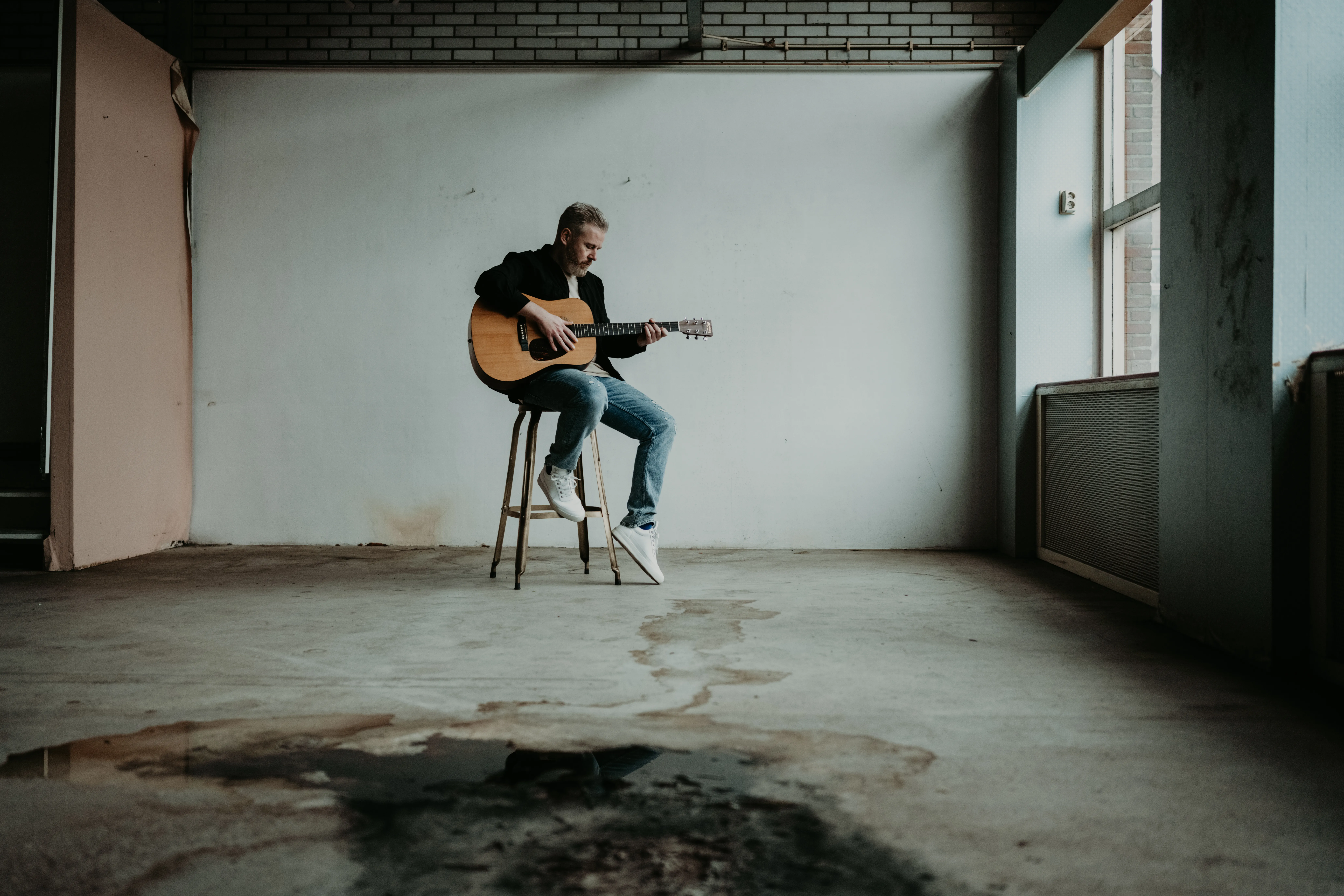 Ed Struijlaart in de studio